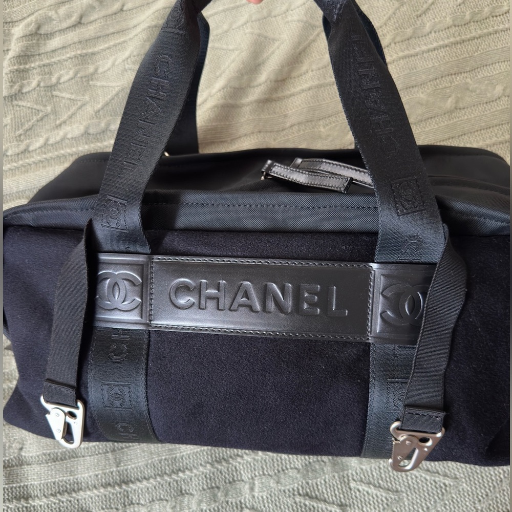 CHANEL Handbag 👜